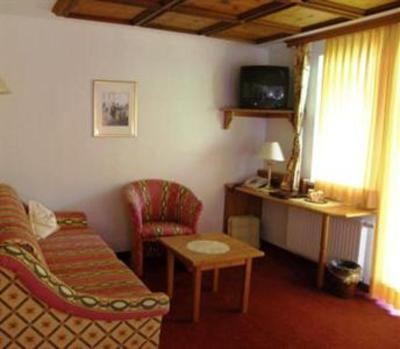 фото отеля Hotel Sonnenheim St. Anton am Arlberg