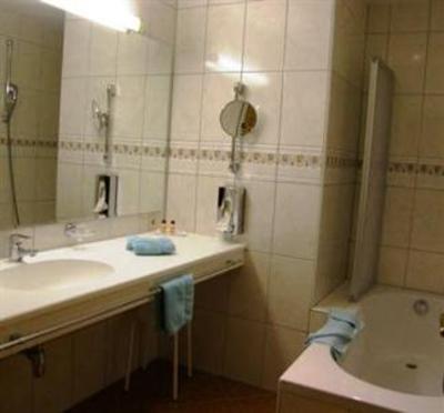 фото отеля Hotel Sonnenheim St. Anton am Arlberg