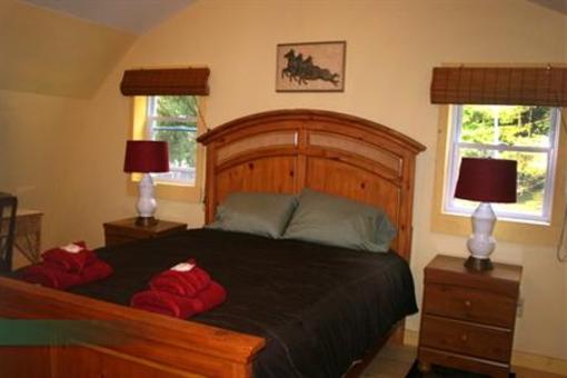 фото отеля Westwood Guest Cottage
