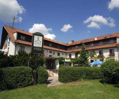 фото отеля Hotel Zvikov