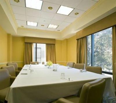фото отеля DoubleTree Hotel Historic Savannah