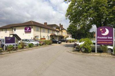 фото отеля Premier Inn Bagshot