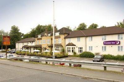 фото отеля Premier Inn Bagshot