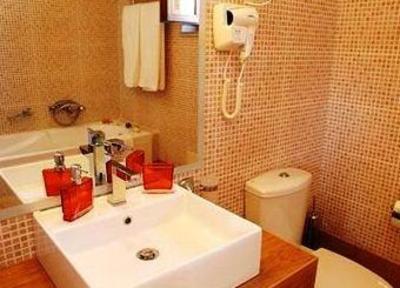 фото отеля Guesthouse Apirathes