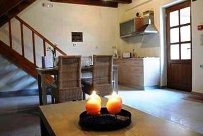 фото отеля Guesthouse Apirathes