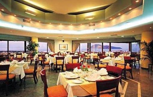 фото отеля Porto Platanias Beach Resort