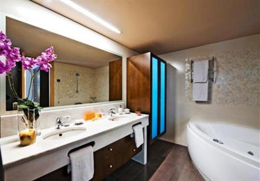 фото отеля Porto Platanias Beach Resort