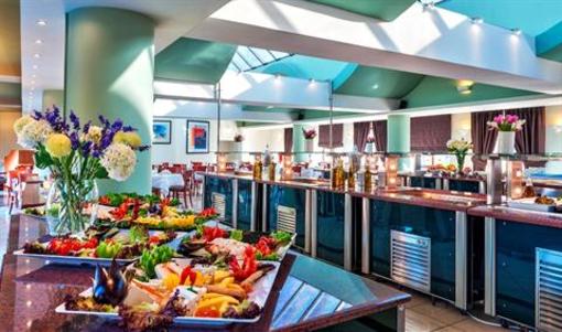 фото отеля Porto Platanias Beach Resort
