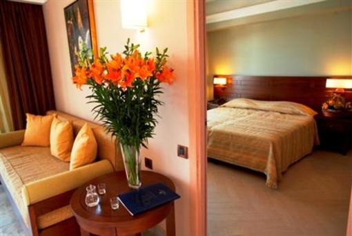 фото отеля Porto Platanias Beach Resort