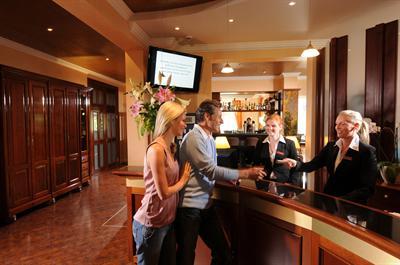 фото отеля Hotel Vier Jahreszeiten Kuehlungsborn