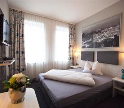 фото отеля Hotel Stadt Ludenscheid