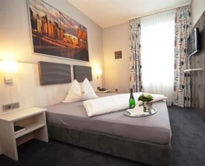 фото отеля Hotel Stadt Ludenscheid