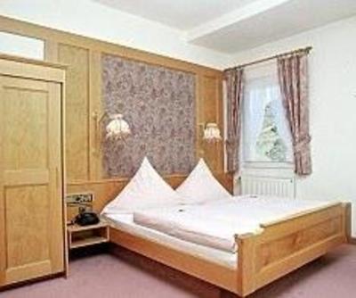фото отеля Hotel Zur Schönen Aussicht Cochem