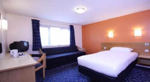 фото отеля Travelodge Ipswich Beacon Hill
