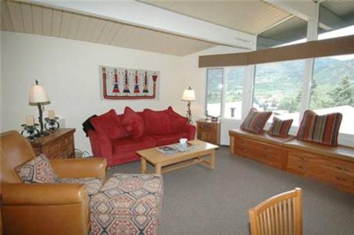 фото отеля Shadow Mountain Condominium Aspen