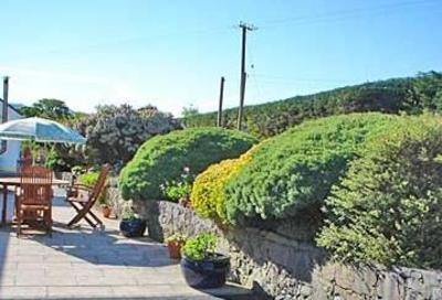 фото отеля Cornerstones B&B Moyard