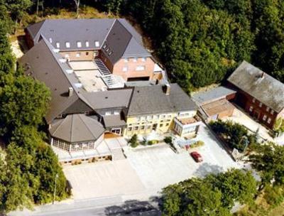 фото отеля Messe-Tagungshotel Zum Jaegerheim