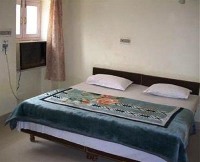 фото отеля Dhillon House