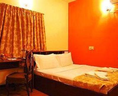 фото отеля Nakshatra - Adyar Hotel