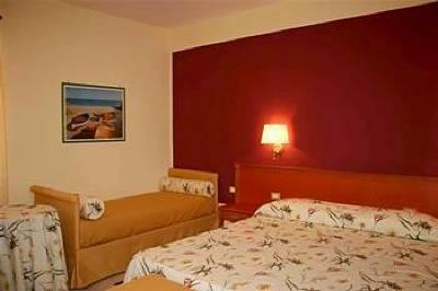 фото отеля Hotel Orleans