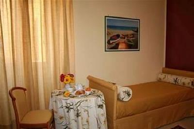 фото отеля Hotel Orleans