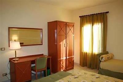 фото отеля Hotel Orleans