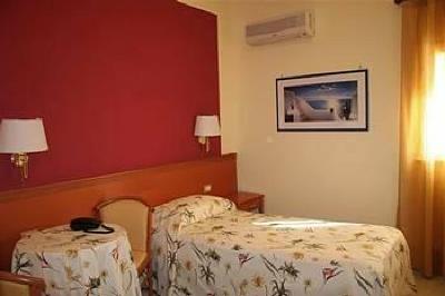 фото отеля Hotel Orleans