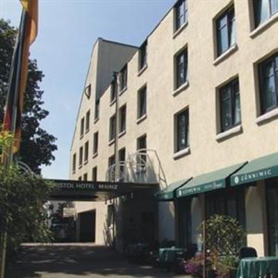 фото отеля Günnewig Hotel Bristol Mainz