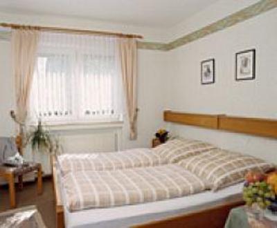 фото отеля Hotel Nussknacker Fulda