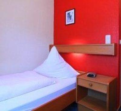 фото отеля Hotel Nussknacker Fulda