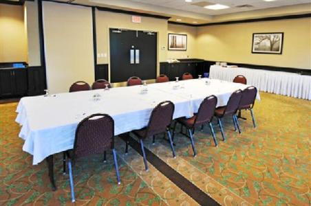 фото отеля Holiday Inn Express Hotel & Suites Halifax Airport