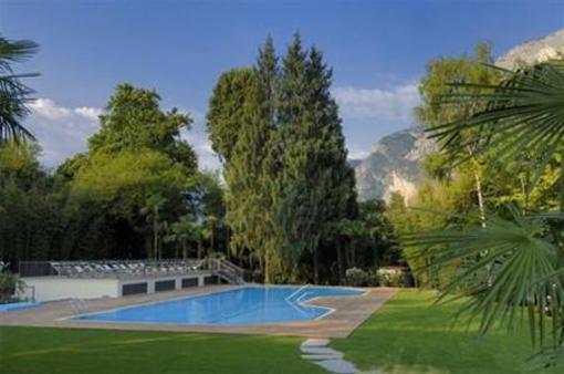 фото отеля Murialdo Suites Hotel Riva Del Garda