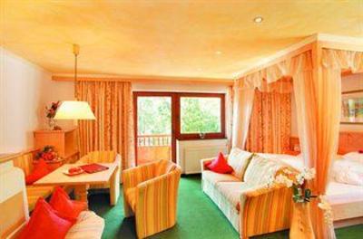 фото отеля Verwohnhotel Kristall Pertisau
