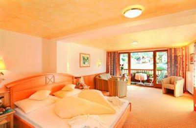 фото отеля Verwohnhotel Kristall Pertisau