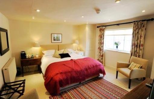 фото отеля The Greyhound Inn at Stockbridge