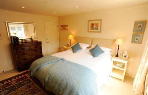 фото отеля The Greyhound Inn at Stockbridge