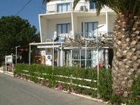 Hotel Restaurant La Reine Jane Hyeres