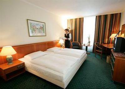 фото отеля Dorint Kongresshotel Mannheim