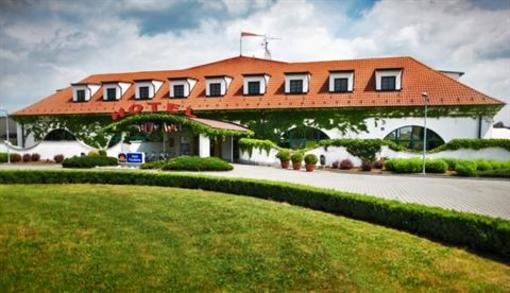 фото отеля Hotel Pracharna
