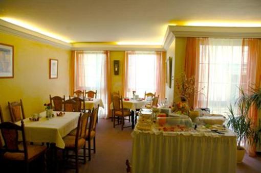 фото отеля Zum Neuen Schwan
