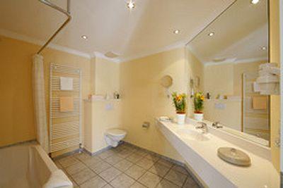 фото отеля Hotel Hessischer Hof Butzbach