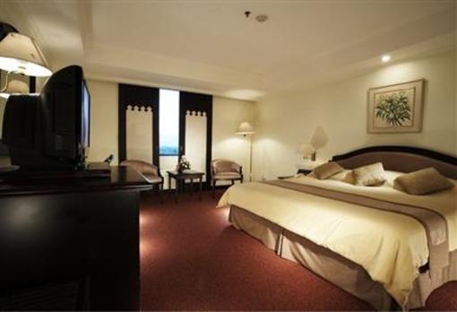 фото отеля Grand Cempaka Hotel