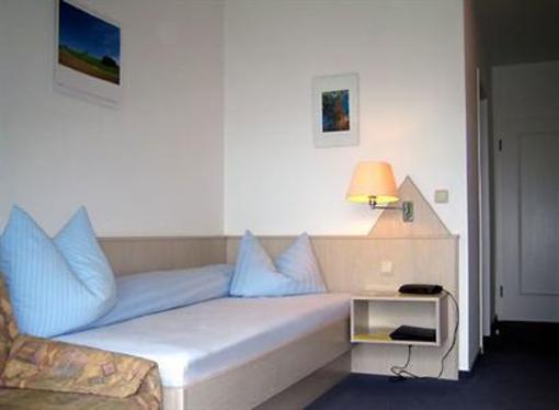 фото отеля Hotel Zur Linde Rerik