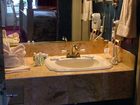 фото отеля Red Rose Inn & Suites