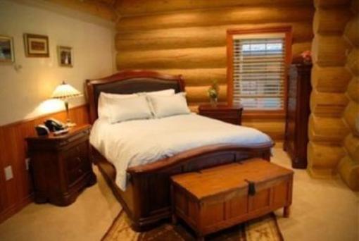 фото отеля Glacier Mountain Lodge Columbia Falls