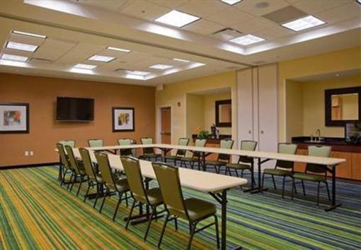 фото отеля Fairfield Inn & Suites Montgomery EastChase