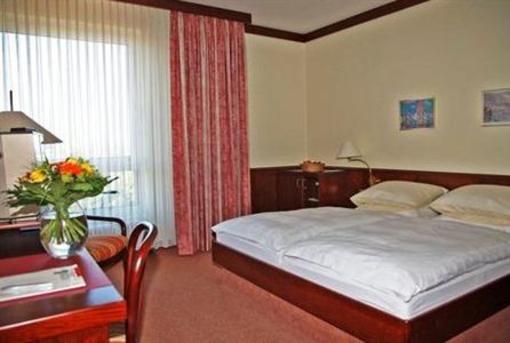 фото отеля Leine Hotel