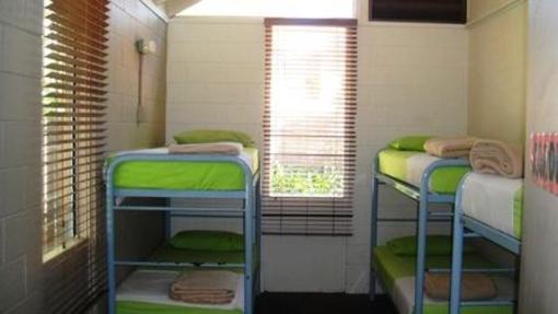 фото отеля Noosa Backpackers Resort