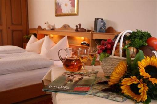 фото отеля Landhotel Grun Wies