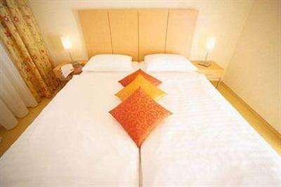 фото отеля Strandhotel Alte Donau